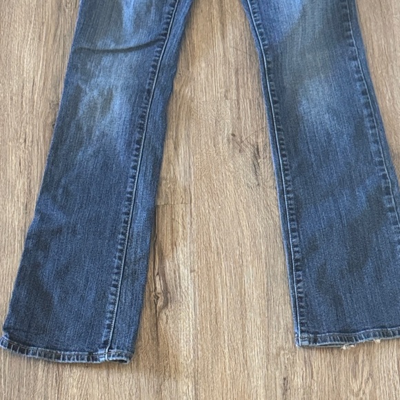 Old Navy Diva Classic Blue Denim Jeans - Picture 3 of 7